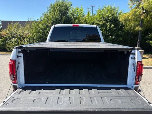 Used 2016 Ford F150 Lariat w/ Equipment Group 502A Luxury AWD/4WD image 16