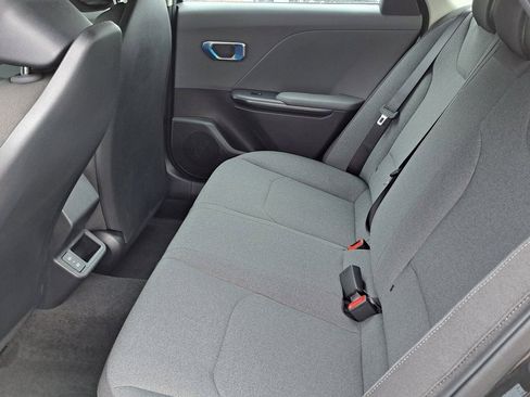 New 2025 Kia K4 LX image 13