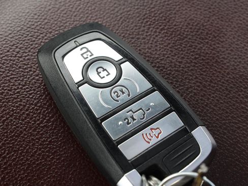 Used 2021 Ford F150 Lariat w/ Equipment Group 502A High image 14