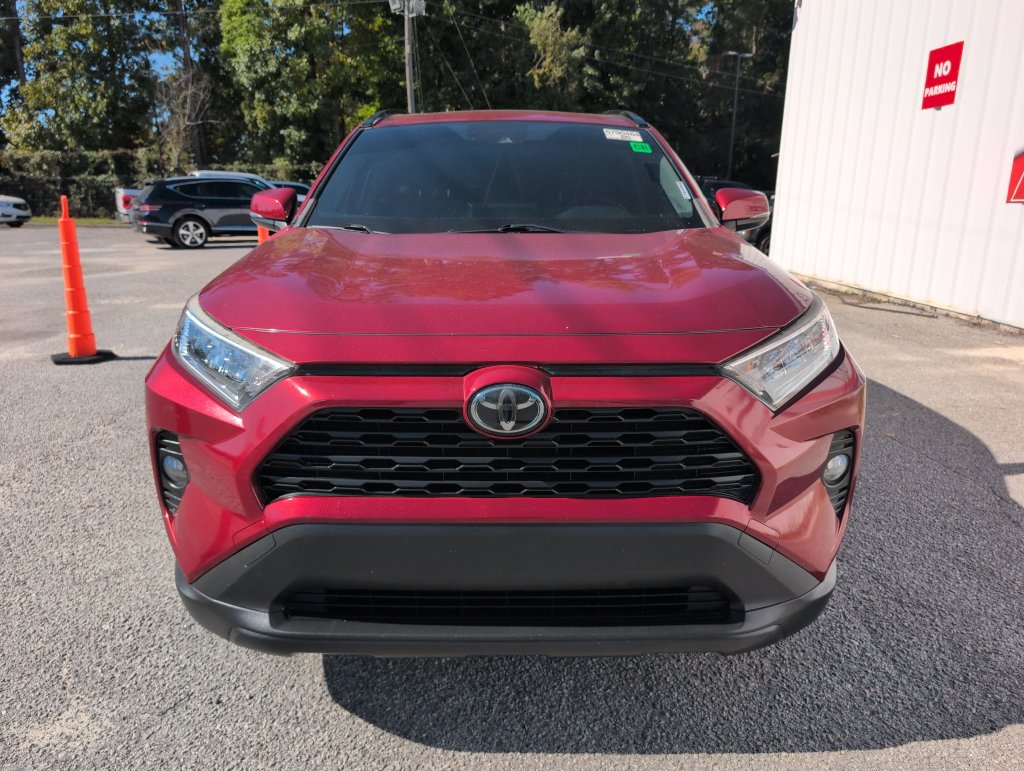 Used 2019 Toyota RAV4 XLE Premium w/ Cold Weather Package FWD image 2