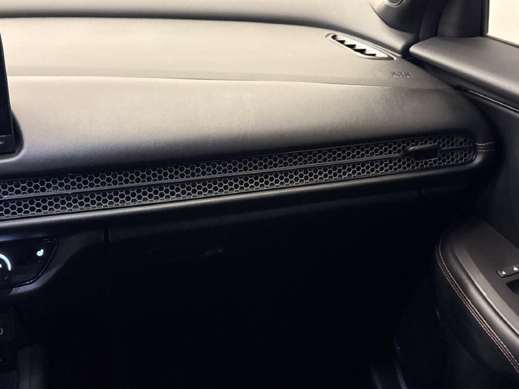 Certified 2025 Honda HR-V Sport image 17