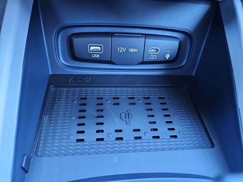 New 2026 Hyundai Venue SEL FWD image 27