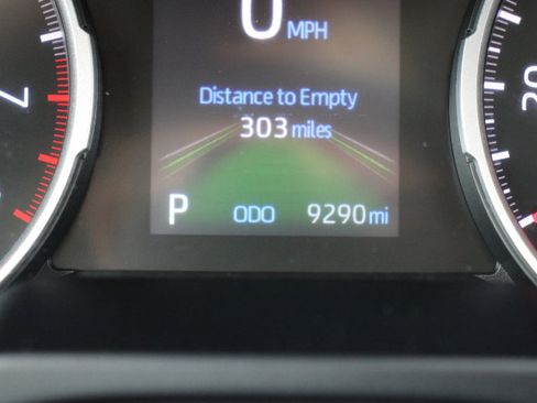 Certified 2022 Toyota RAV4 XLE image 30