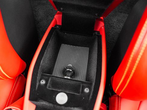 Used 2018 Ferrari 488 Spider RWD image 31