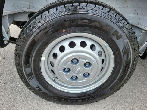 Used 2026 RAM ProMaster 2500 w/ Convenience Group FWD image 30
