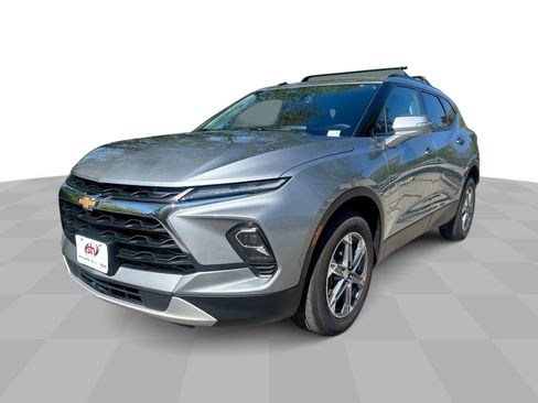 Certified 2024 Chevrolet Blazer LT w/ LPO, Floor Liner Package AWD/4WD image 1