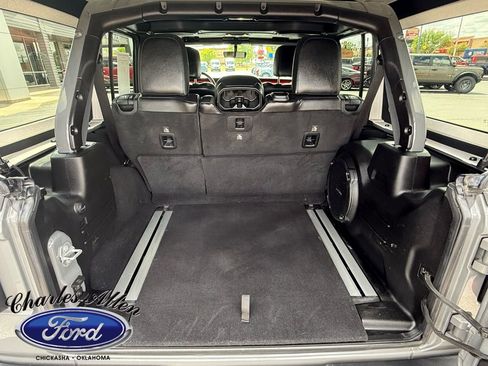 Used 2019 Jeep Wrangler Unlimited Rubicon image 13
