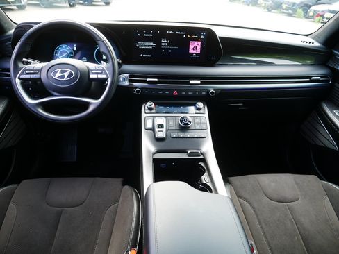 Used 2025 Hyundai Palisade Calligraphy AWD/4WD image 10