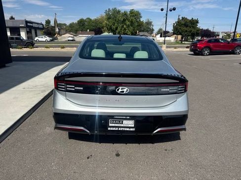 Used 2025 Hyundai Sonata SEL FWD image 5