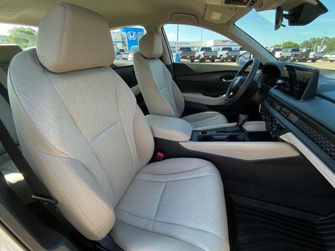 Used 2026 Honda Accord LX image 14