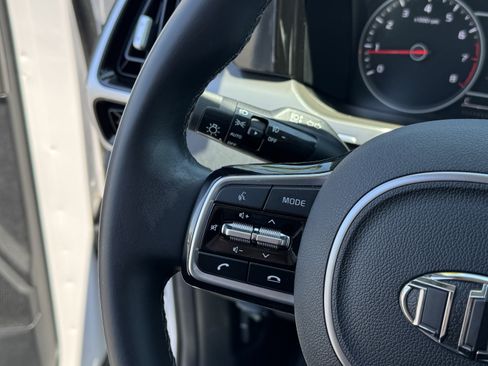 Used 2021 Kia Sorento SX AWD/4WD image 18
