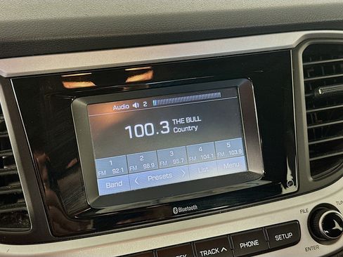 Used 2021 Hyundai Accent SE FWD image 19