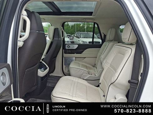 Certified 2024 Lincoln Navigator L Black Label AWD/4WD image 11