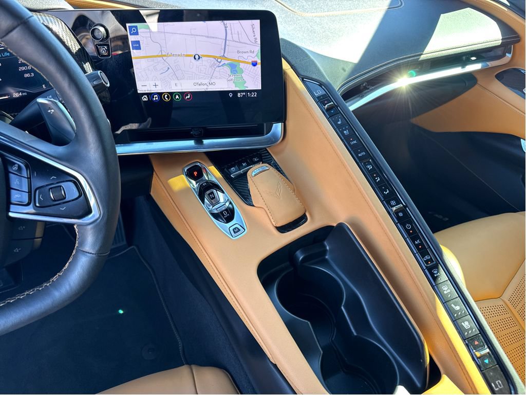 Used 2020 Chevrolet Corvette Stingray Preferred Cpe w/ 2LT Preferred Equipment Group RWD image 19