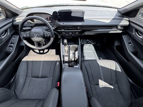 Used 2024 Honda Accord Sport image 32