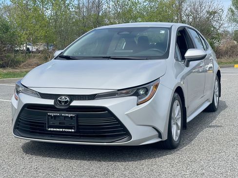 Used 2026 Toyota Corolla LE w/ LE Premium Package FWD image 13