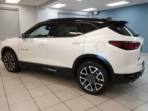 Used 2023 Chevrolet Blazer RS w/ Driver Confidence II Package FWD image 8