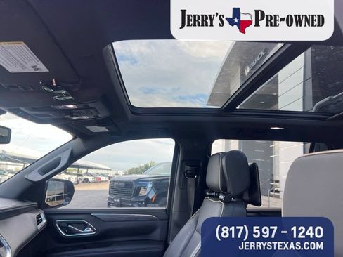 Used 2021 GMC Yukon XL SLT w/ SLT Luxury Plus Package RWD image 9