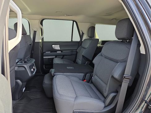 New 2026 Ford Expedition Active image 11