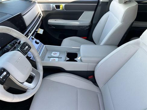 New 2026 Hyundai Santa Fe SE image 18