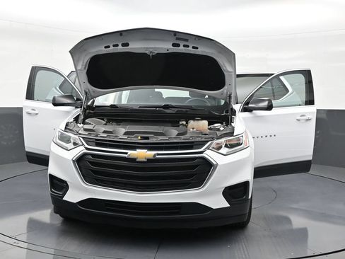 Used 2020 Chevrolet Traverse LS FWD image 33