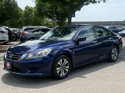 Used 2015 Honda Accord LX image 4
