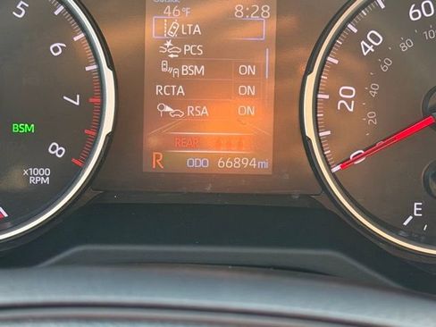 Certified 2022 Toyota RAV4 XLE image 25