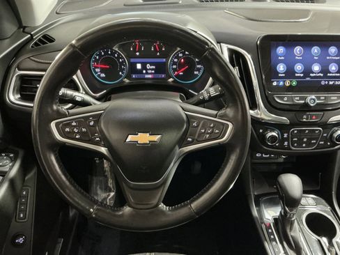 Used 2022 Chevrolet Equinox Premier image 24
