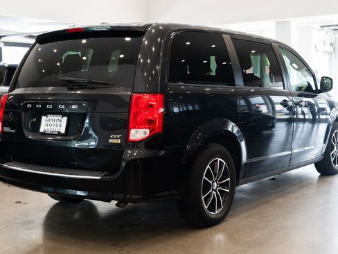 Used 2018 Dodge Grand Caravan GT FWD image 4
