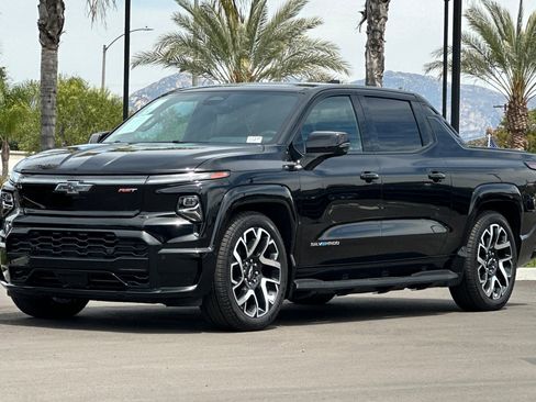 New 2024 Chevrolet Silverado EV RST AWD/4WD image 8