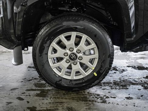 New 2026 Toyota Tacoma SR5 image 7