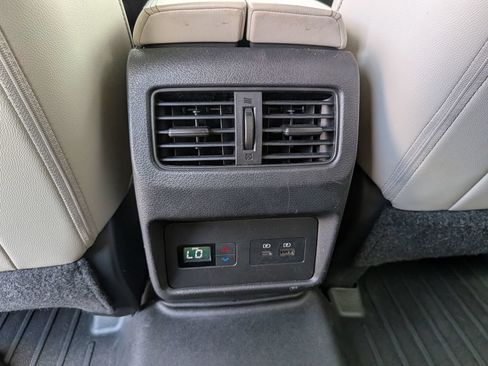 Used 2023 Nissan Rogue SL w/ SL Premium Package FWD image 32
