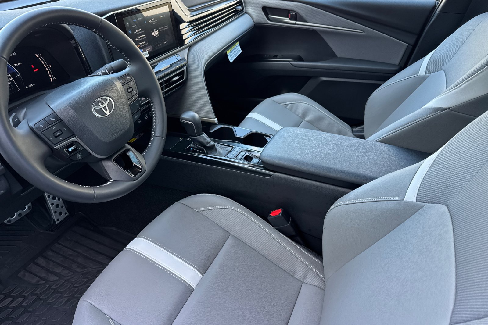 Certified 2026 Toyota Camry SE w/ Convenience Package FWD image 12