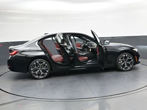 New 2026 BMW 330i Sedan w/ Premium Package image 38