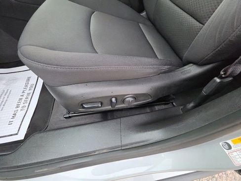 Used 2023 Chevrolet Malibu RS image 38