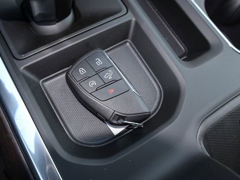 New 2026 GMC Sierra 1500 SLT image 25