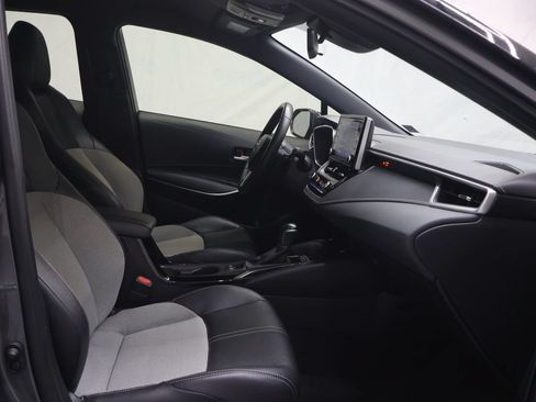 Used 2022 Toyota Corolla XSE FWD image 9
