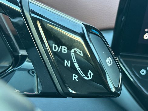 Certified 2022 Volkswagen ID.4 Pro S image 23