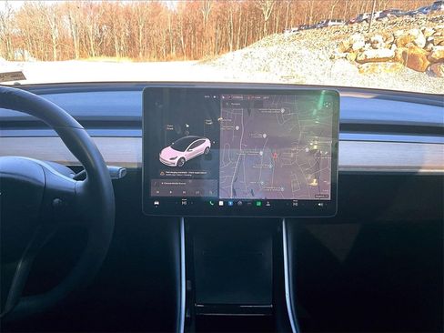 Used 2020 Tesla Model 3 Standard Range image 28