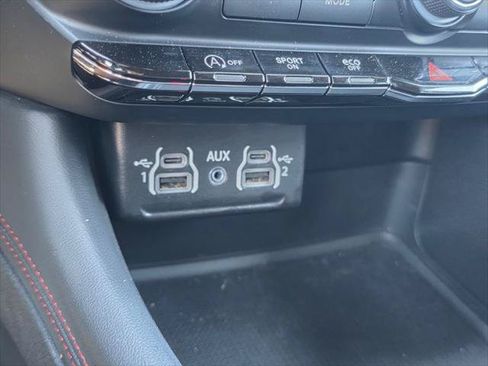 Used 2024 Dodge Durango GT RWD image 28