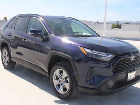 Certified 2022 Toyota RAV4 XLE w/ Convenience Package FWD image 2