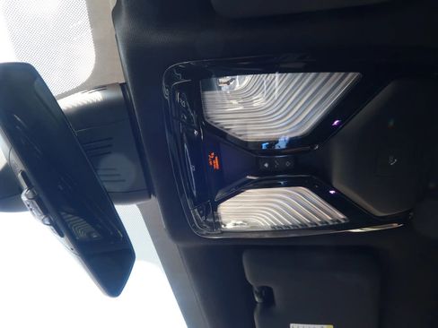 Used 2023 BMW X5 M50i w/ Executive Package image 37