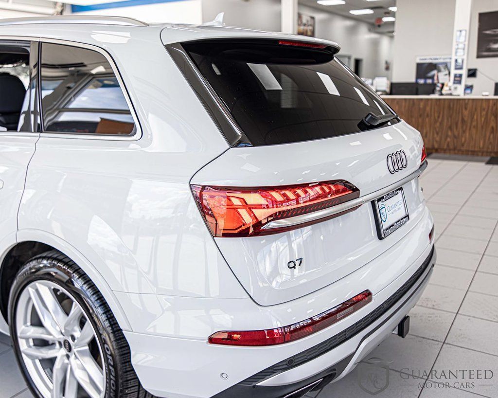 Used 2025 Audi Q7 3.0T Premium Plus w/ Premium Plus Package AWD/4WD image 12