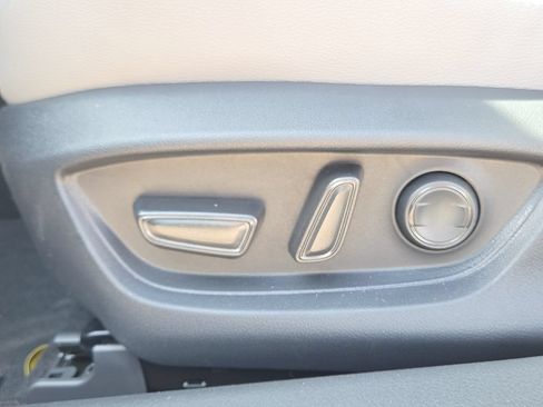 Used 2026 Toyota Camry SE w/ Convenience Package FWD image 19
