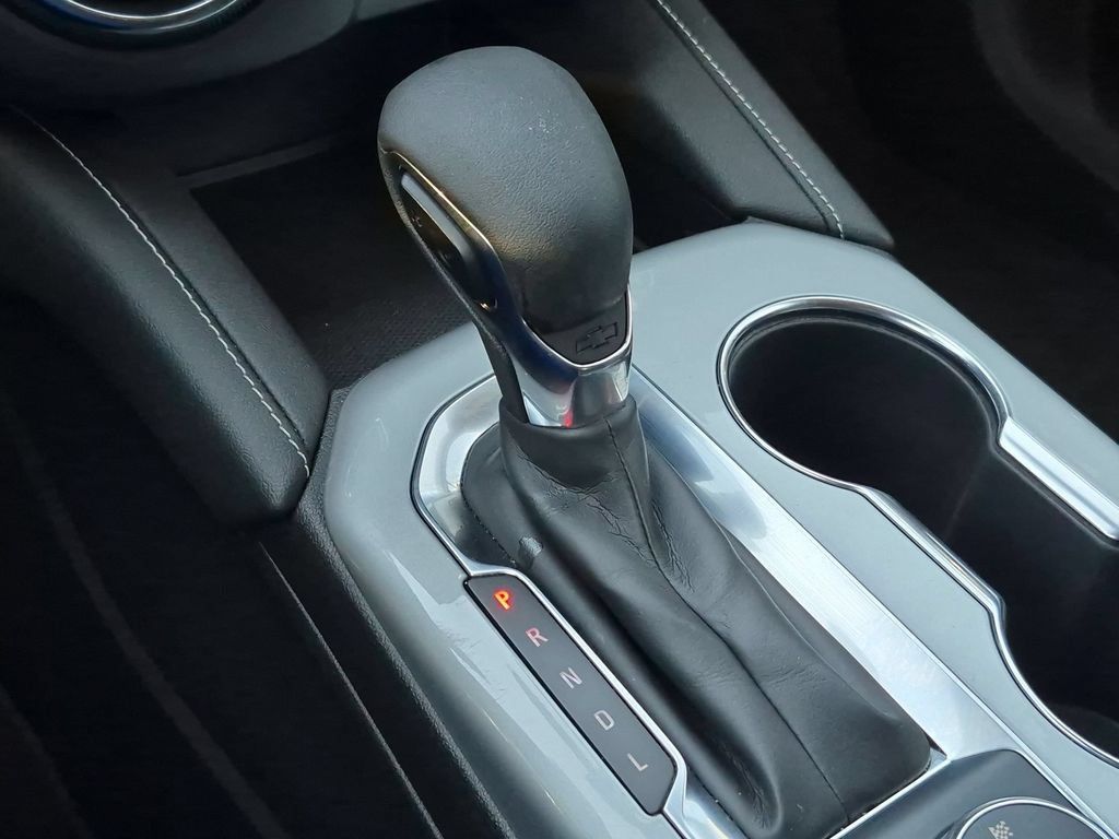 Used 2025 Chevrolet Blazer LT FWD image 20