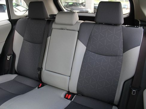 Used 2025 Toyota RAV4 XLE image 7