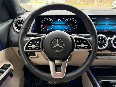 Certified 2022 Mercedes-Benz GLB 250 4MATIC image 12