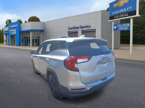 Used 2022 GMC Terrain AT4 w/ Infotainment Package II image 5