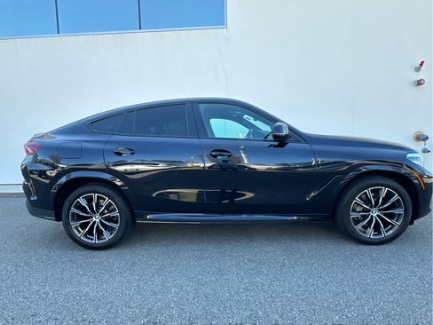 Used 2022 BMW X6 xDrive40i w/ M Sport Package AWD/4WD image 10