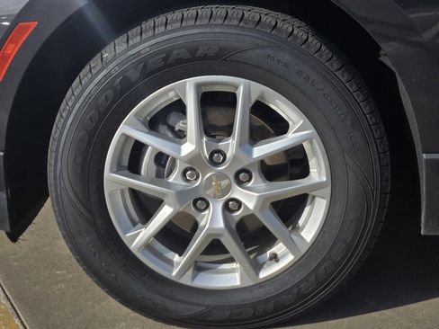 Used 2023 Chevrolet Equinox LT AWD/4WD image 10